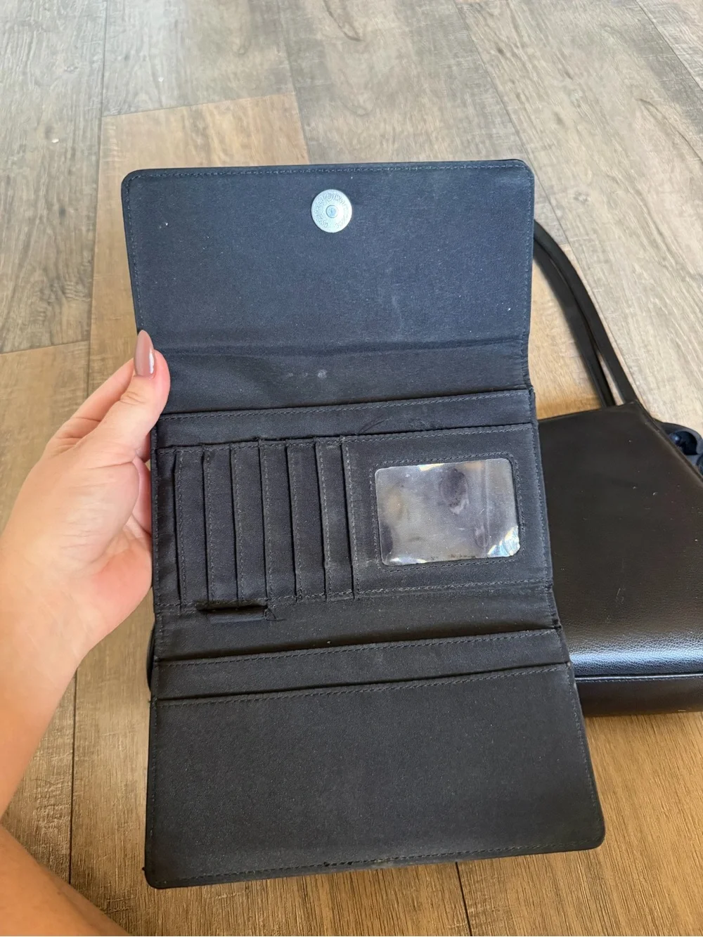 Y2K vintage Black Handbag & Wallet Set with Pink 'b' Accent